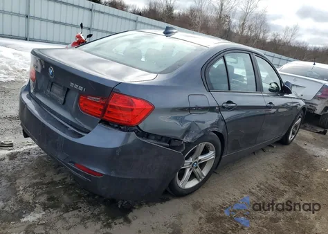 2013 BMW 328 Xi z USA, uszkodzony, nr VIN WBA3B3G51DNR79673